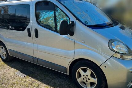 Renault Trafic 157.700 km 7.900 &euro; Kiel 24106