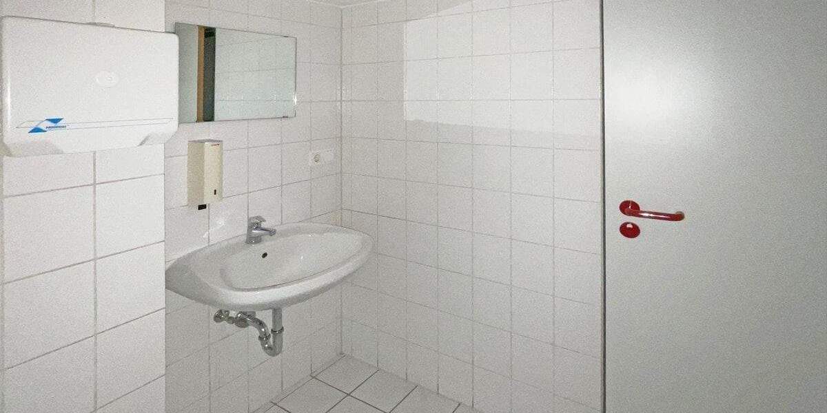 Gewerbeobjekt Bogen - 9 Zimmer, 279.000&euro; | Angebot:25770581