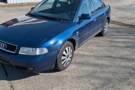 Audi A4 222.000 km 1.500 &euro; Zwota 08267