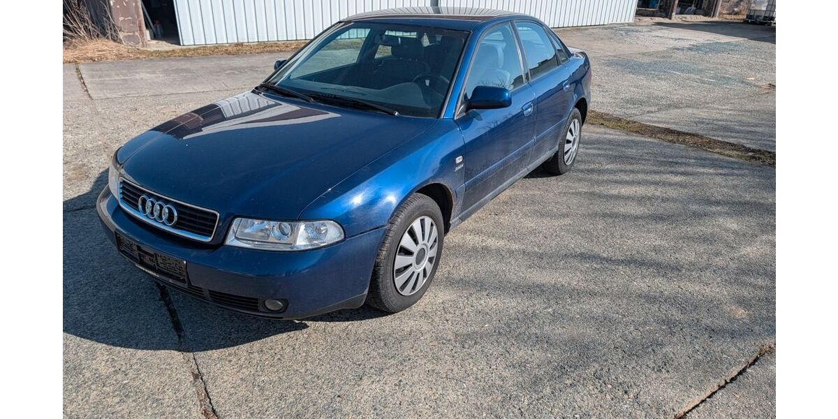 Audi A4 222.000 km 1.500 &euro; Zwota 08267