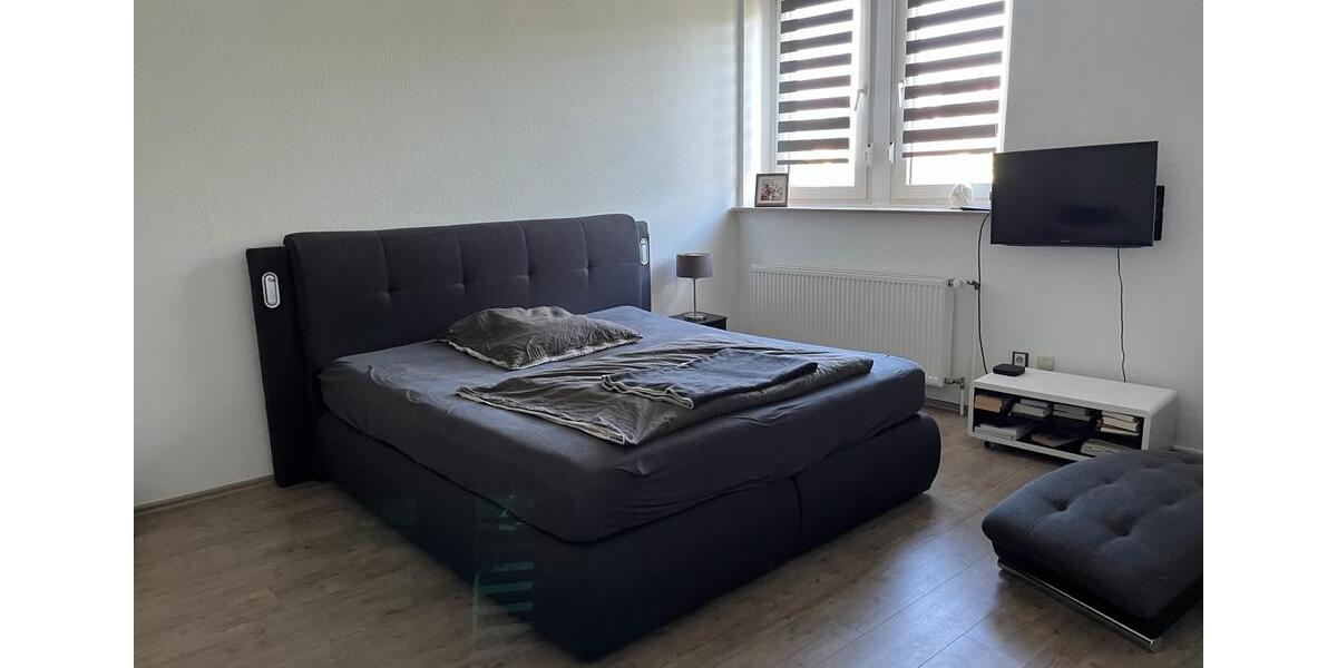 Dachgeschoßwohnung Meschede - 4.5 Zimmer, 130 m&sup2;, 1.000&euro; | Angebot:26625138