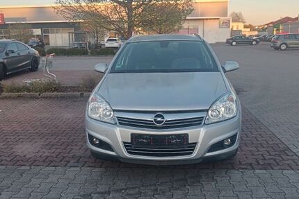 Opel Astra 148.000 km 3.200 &euro; kehl 77694