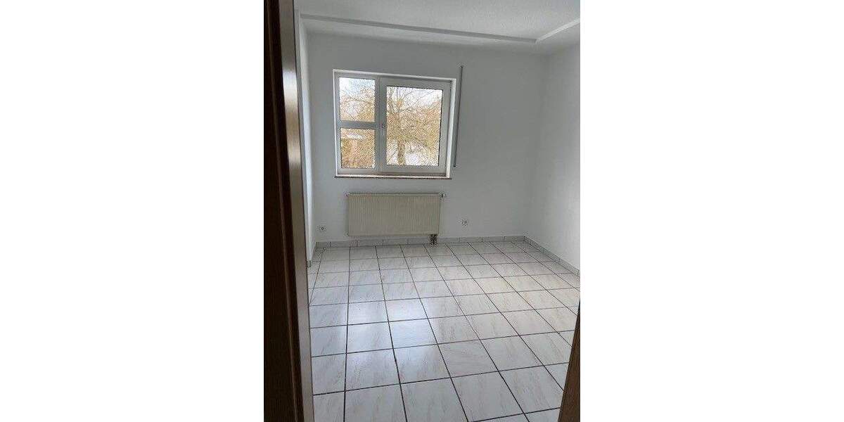 ca. 84 qm toll geschnittene 3-Zimmer Wohnung mit großem Balkon 3 zimmer