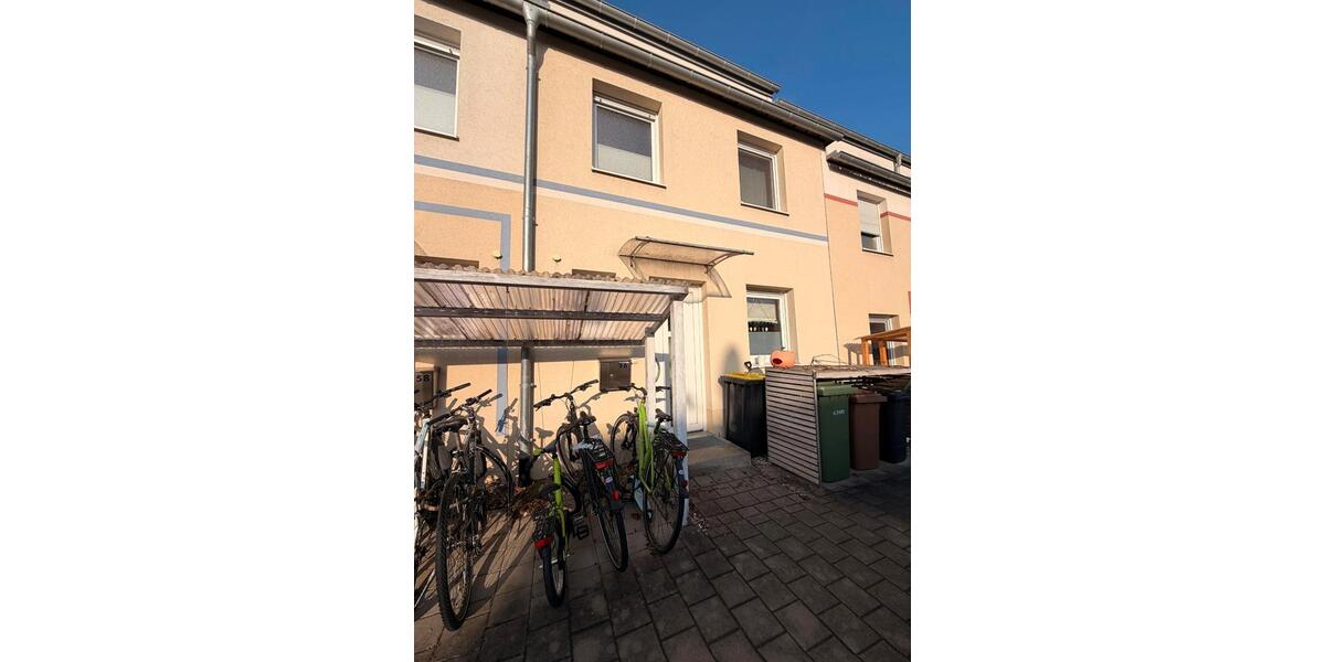 Reihenhaus Zirndorf - 5 Zimmer, 138 m&sup2;, 2.000&euro; | Angebot:25994808