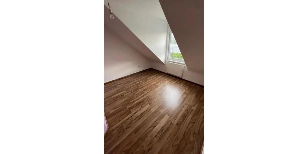 Dachgeschoßwohnung Beverungen - 3 Zimmer, 73 m&sup2;, 650&euro; | Angebot:26621713