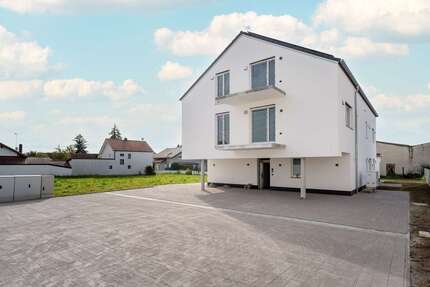 Haus zum Kaufen in Wallersdorf 1.600.000 € 358.85 m² 14 zimmer