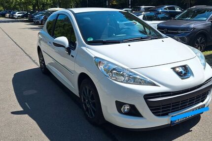 Peugeot 207 81.000 km 5.500 € München 80689