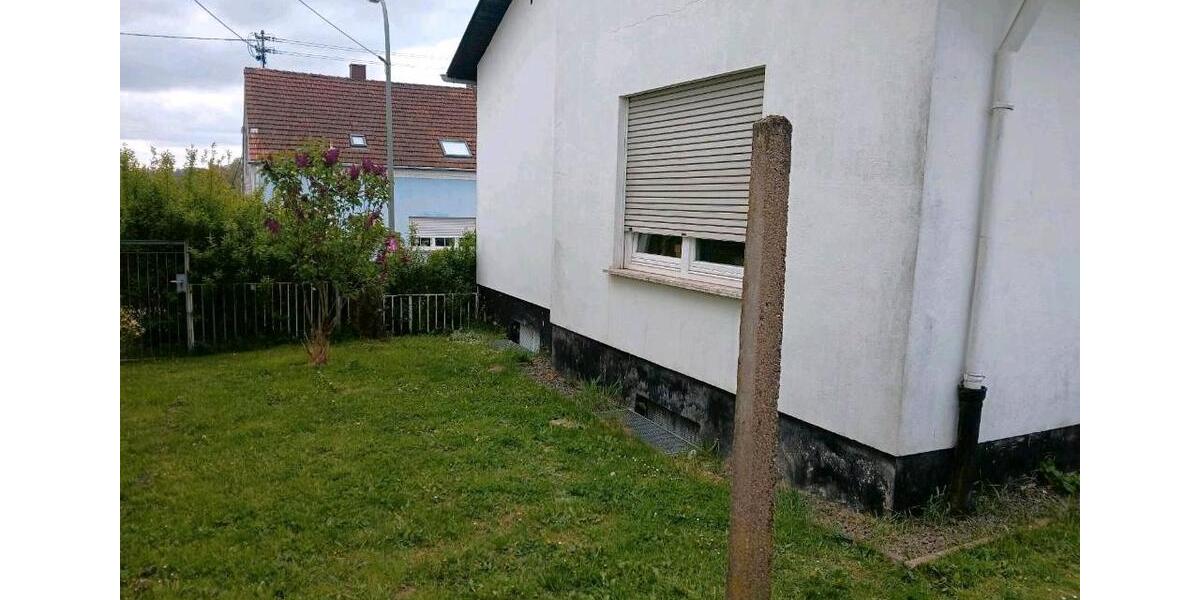 Bungalow Wallerfangen - 5 Zimmer, 120 m&sup2;, 1.000&euro; | Angebot:26340947