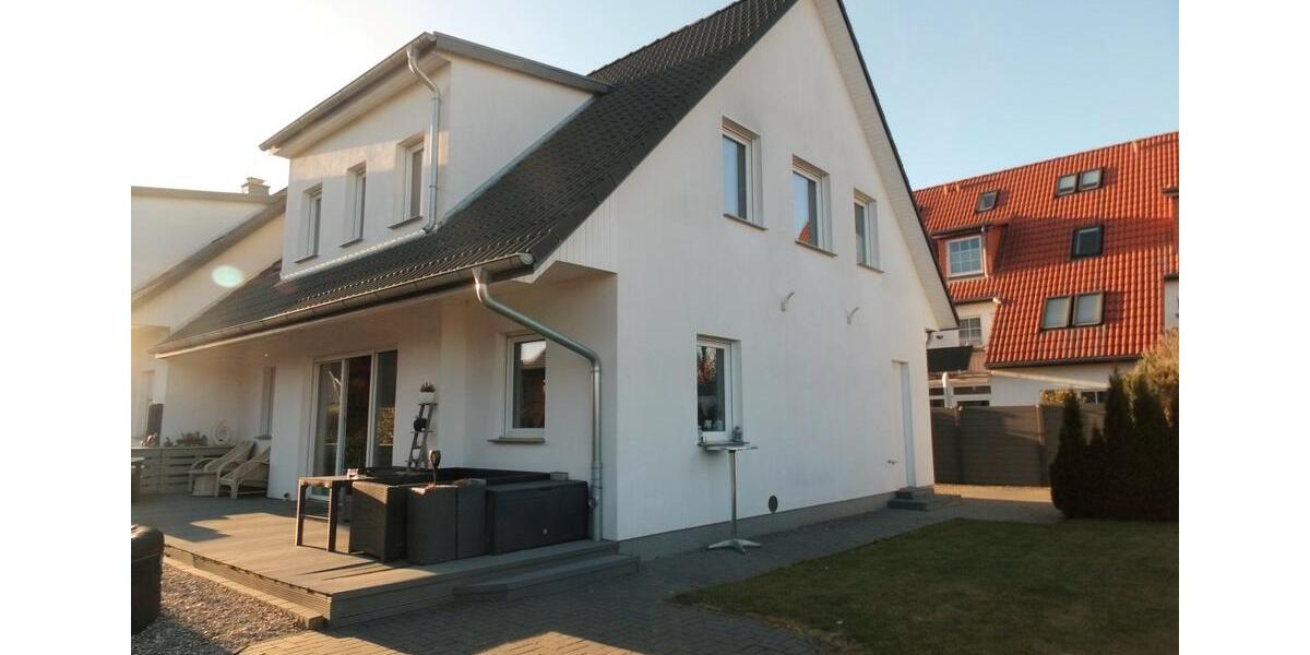 Einfamilienhaus Elmenhorst/Lichtenhagen Lichtenhagen - 9 Zimmer, 260 m&sup2;, 1.055.000&euro; | Angebot:26346687