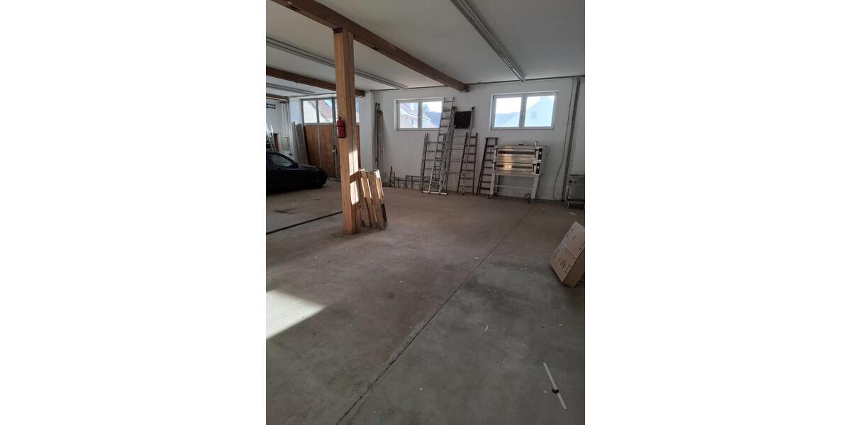 Gewerbehalle beheizt + Büro zu vermieten + Wohnhaus zimmer