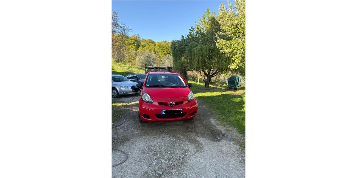 Toyota Aygo (X) 130.650 km 3.000 &euro; Fürth 64658