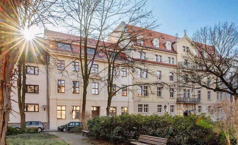hochwertig sanierter Erstbezug! Herzlich Willkommen in Deiner neuen Wohnung im Napoleonpalais mit Kaminanschluss! 3 zimmer