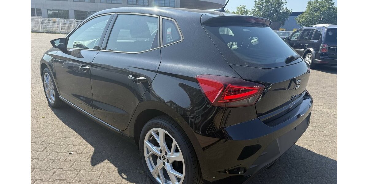Seat Ibiza 1.0 TSI 70 kW Style/17Zoll/Winterp 1.109 km 18.999 &euro; Frankfurt 60386
