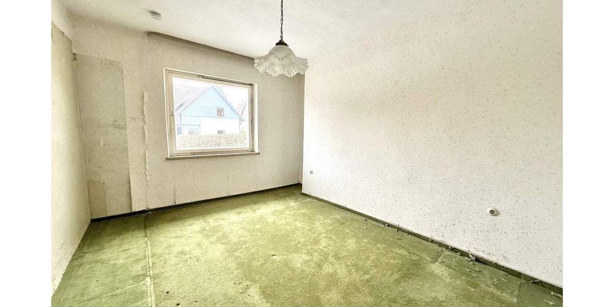 Einfamilienhaus Vohenstrauß Altenstadt - 6 Zimmer, 121 m&sup2;, 165.000&euro; | Angebot:25697489