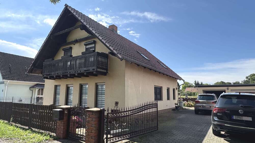 Einfamilienhaus Schenkendöbern - 5 Zimmer, 132 m&sup2;, 228.000&euro; | Angebot:25197207
