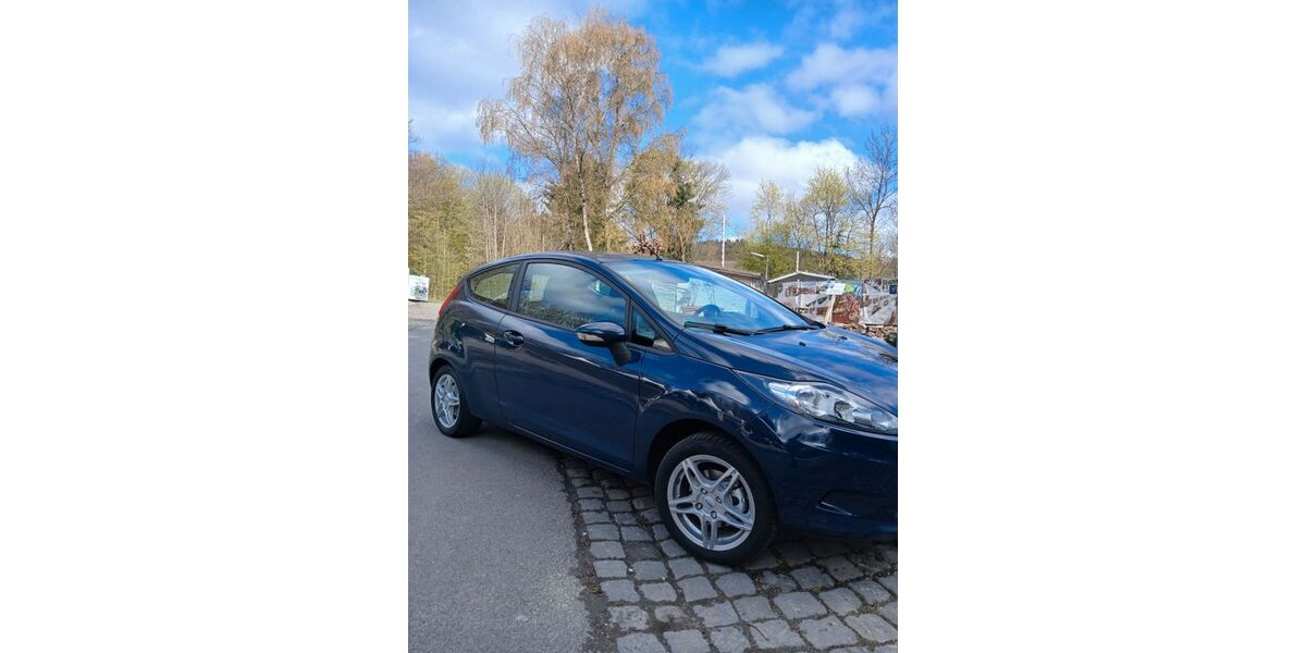 Ford Fiesta 156.800 km 3.499 &euro; Wiesbaden 65197