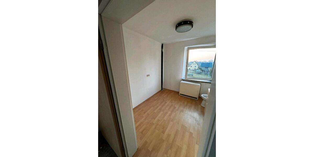 Einfamilienhaus Limbach-Oberfrohna Oberfrohna - 5 Zimmer, 150 m&sup2;, 850&euro; | Angebot:26232185