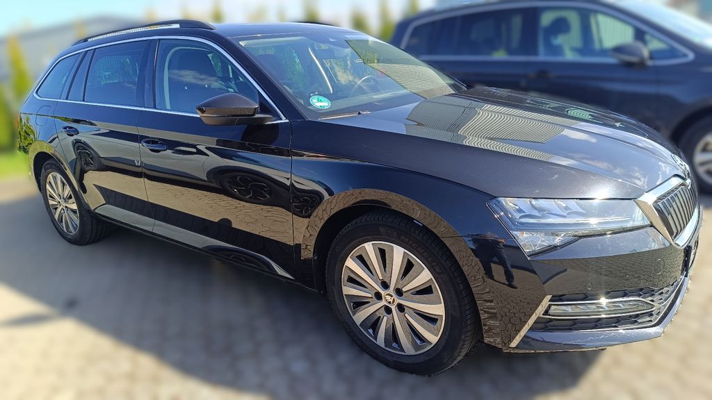 Skoda Superb 65.100 km 21.590 &euro; Broderstorf / OT Pastow 18184