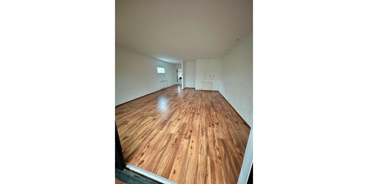 Erdgeschoßwohnung Halstenbek - 3 Zimmer, 108 m&sup2;, 1.450&euro; | Angebot:25419611