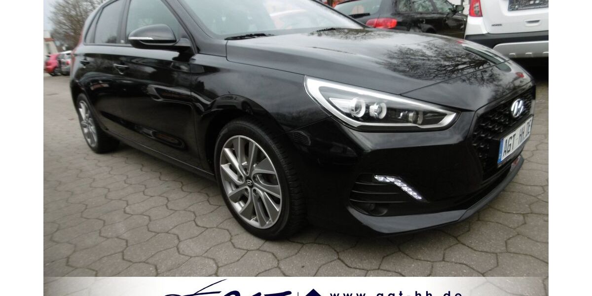 Hyundai i30 121.878 km 12.800 &euro; Hamburg 22459