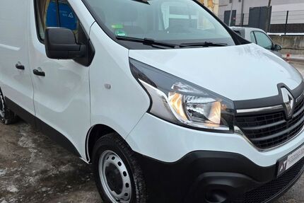 Renault Trafic 122.552 km 11.750 &euro; Berlin 12059