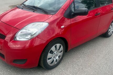 Toyota Yaris 202.000 km 1.690 &euro; Bad Bayersoien 82435