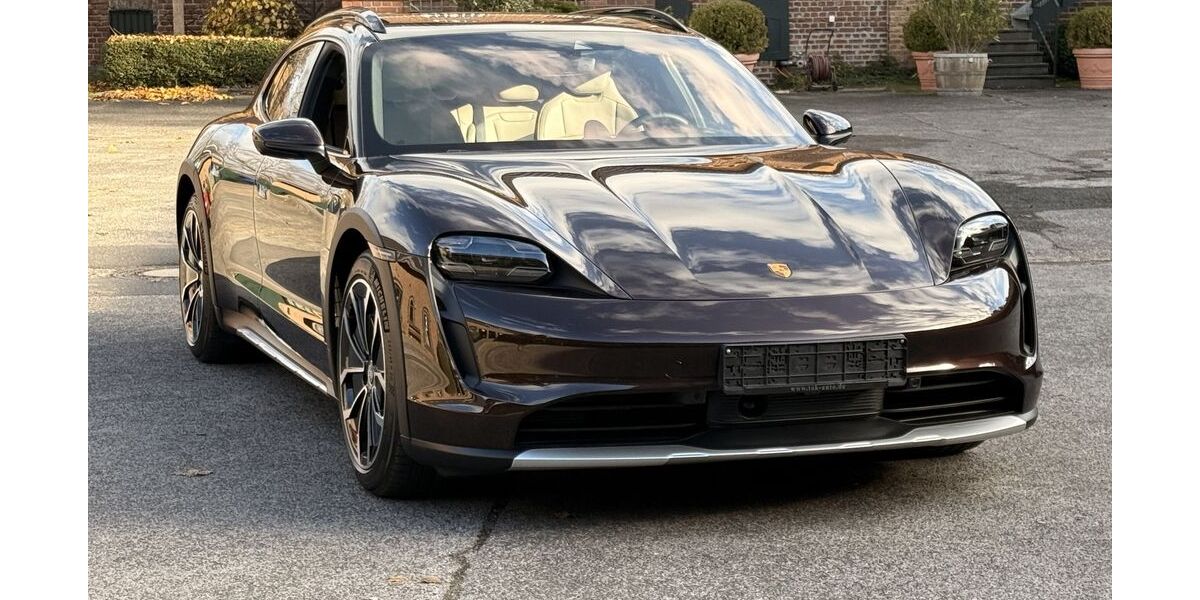 Porsche Taycan 20.100 km 69.790 &euro; Frechen (bei Köln) 50226