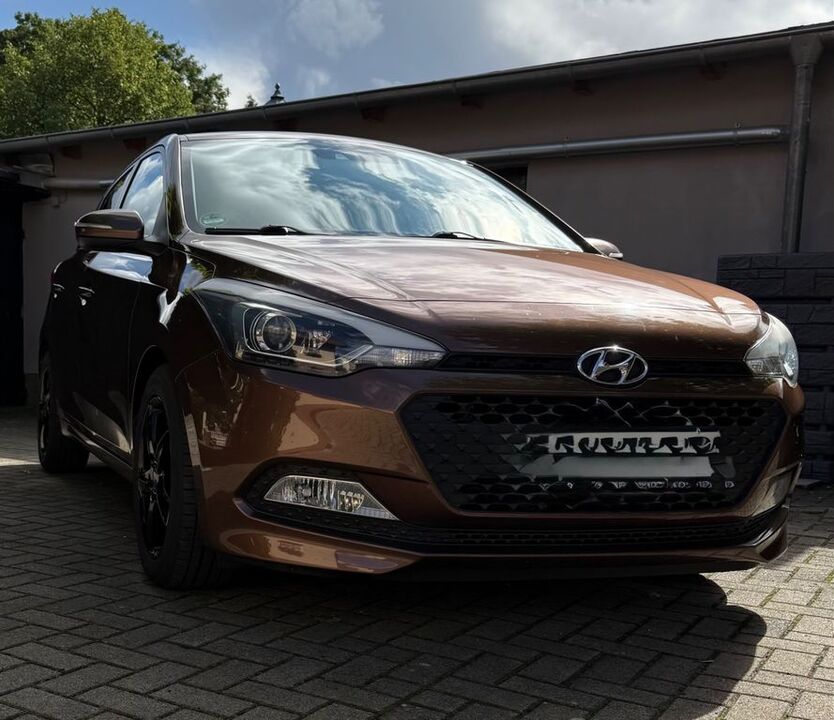 i20