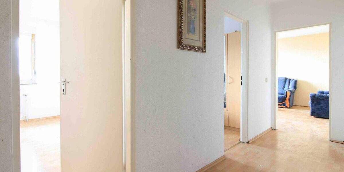 Attraktive 3 Zimmer Wohnung in Hanau Lamboy mit neuen Fenstern und Balkon 3 zimmer