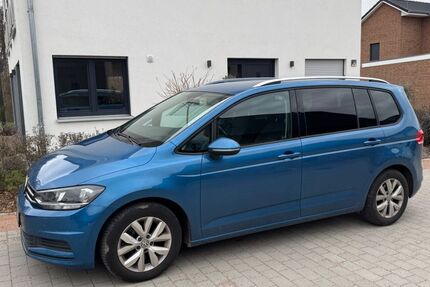 VW Touran 134.000 km 15.190 &euro; Pogeez 23911