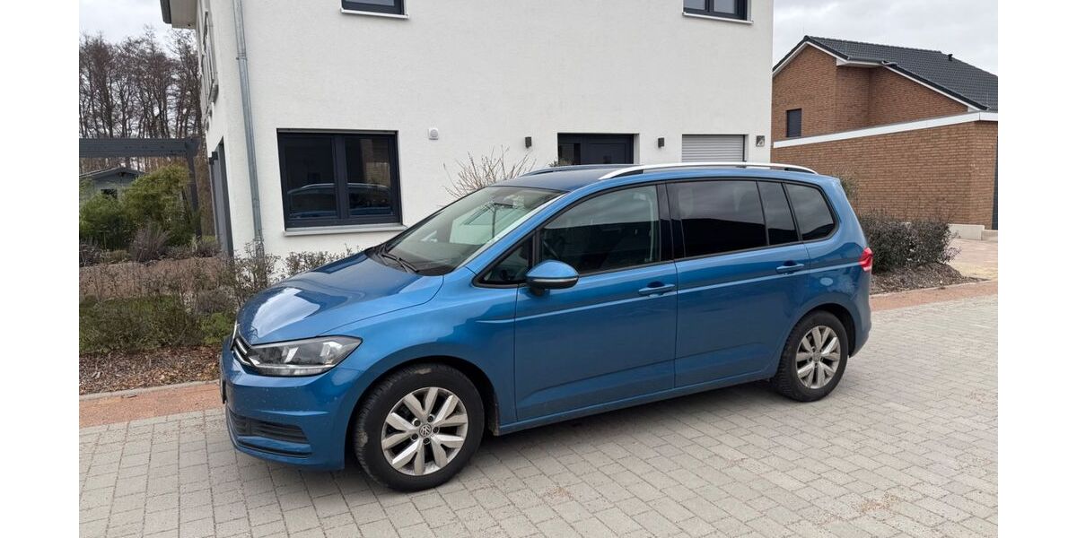 VW Touran 134.000 km 15.190 &euro; Pogeez 23911
