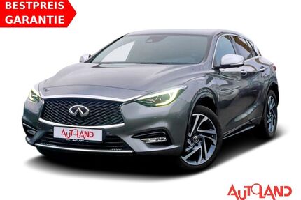 INFINITI Q30