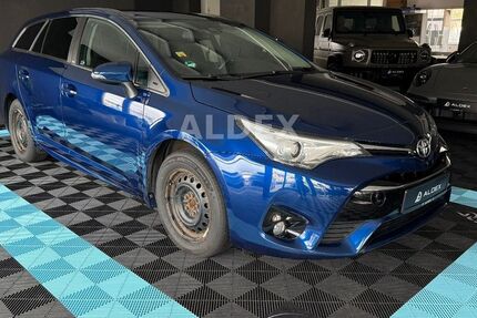 Toyota Avensis 138.713 km 5.900 &euro; Bad Arolsen 34454