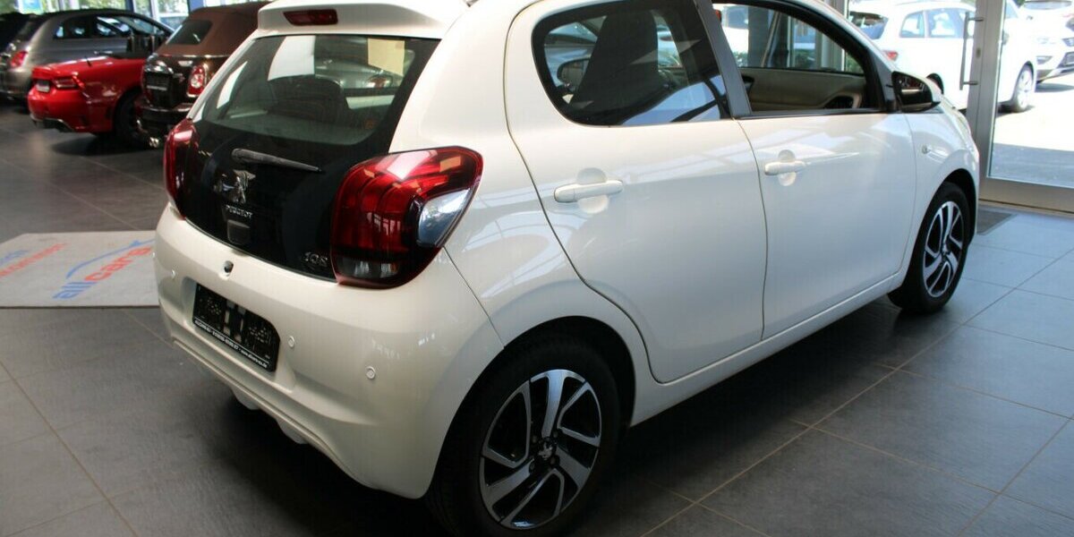 Peugeot 108 1.0 - 5-Türig - 33.293 km 9.480 &euro; Euskirchen 53881