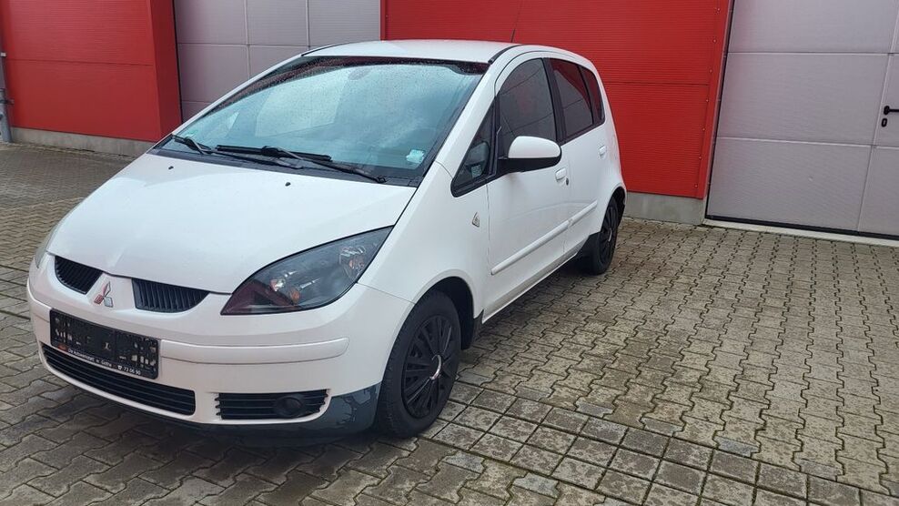 Mitsubishi Colt 142.000 km 1.150 € Gotha 99867