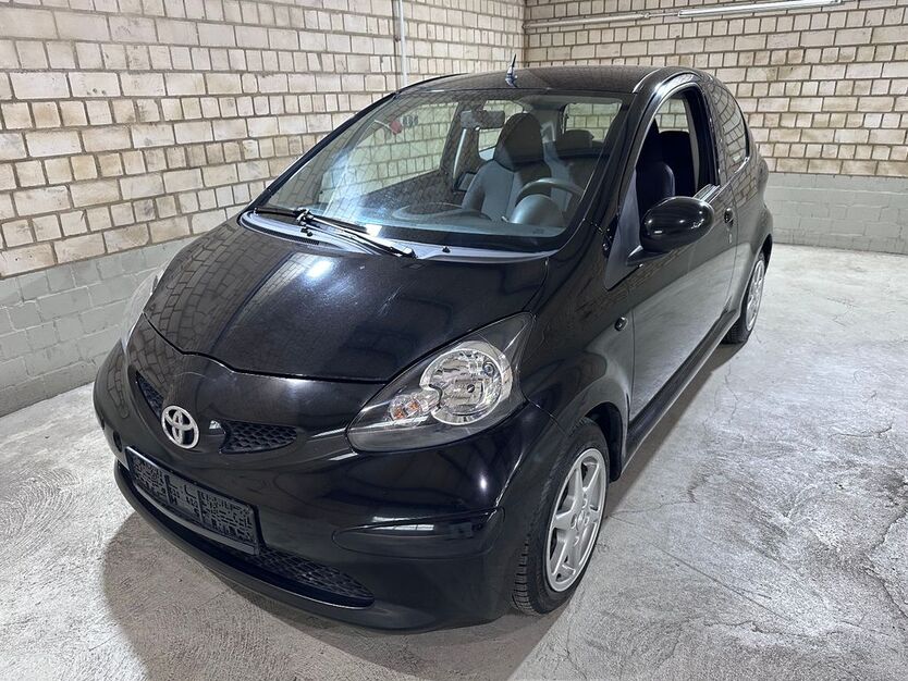 Toyota Aygo (X) 165.000 km 2.250 € Hamburg 21079