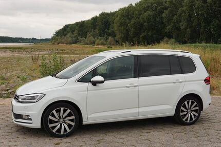 VW Touran 143.054 km 16.950 &euro; Köln 50999