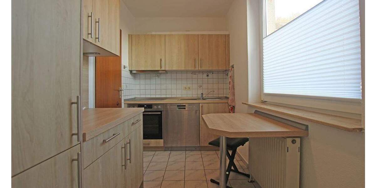 * Komfortable 2-Zimmer-Wohnung * Terrasse * Duschbad * EBK * Pkw-Stellplatz u.a.m. 2 zimmer