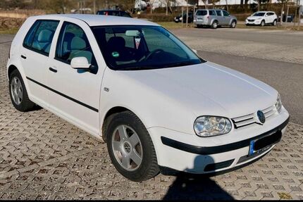 VW Golf 240.000 km 1.150 € Erlenbach 74235
