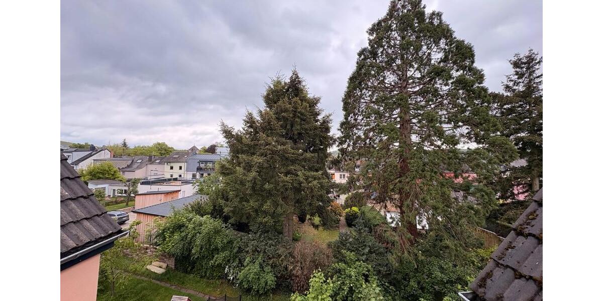 Dachgeschoßwohnung Trier Kürenz - 4 Zimmer, 95 m&sup2;, 299.000&euro; | Angebot:26563125