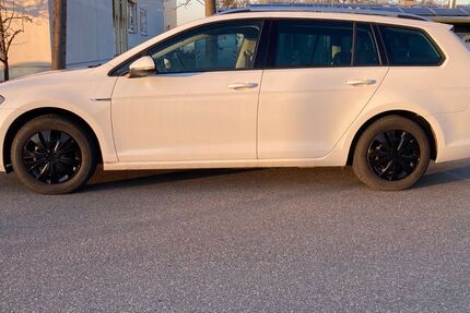 VW Golf 111.850 km 9.900 &euro; Marbach 71672