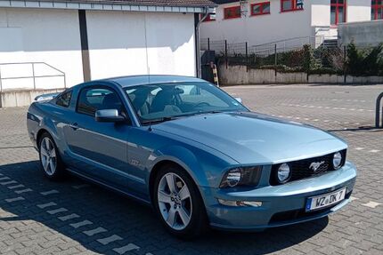 Ford Mustang 105.000 km 16.500 € Asslar 35614