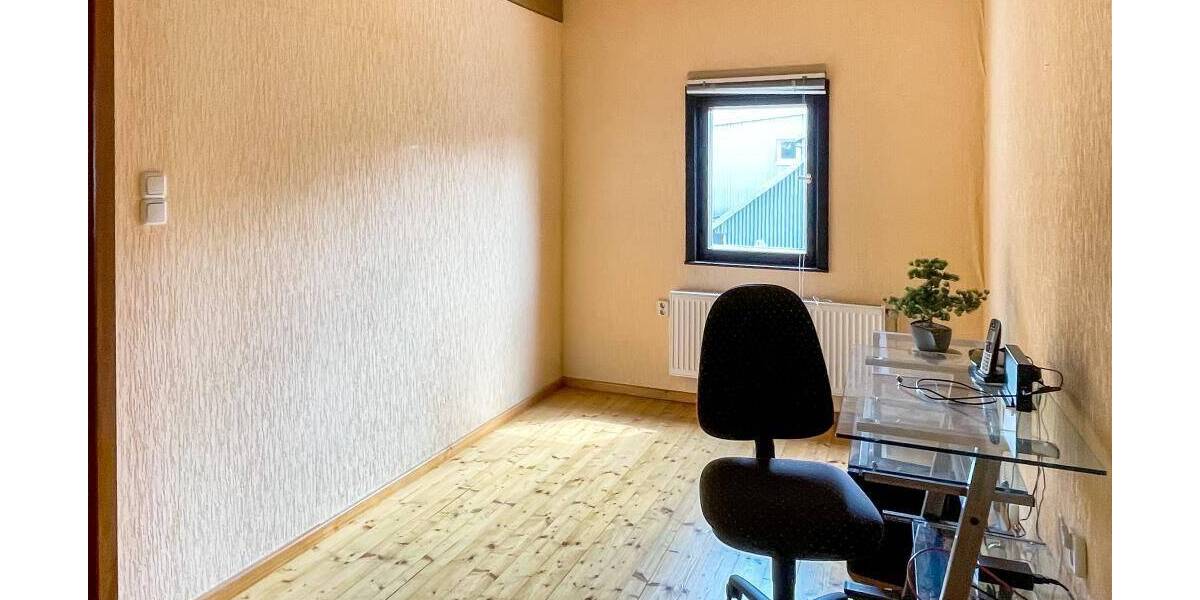 Einfamilienhaus Bad Lobenstein Lobenstein - 7 Zimmer, 228 m&sup2;, 59.900&euro; | Angebot:26929945
