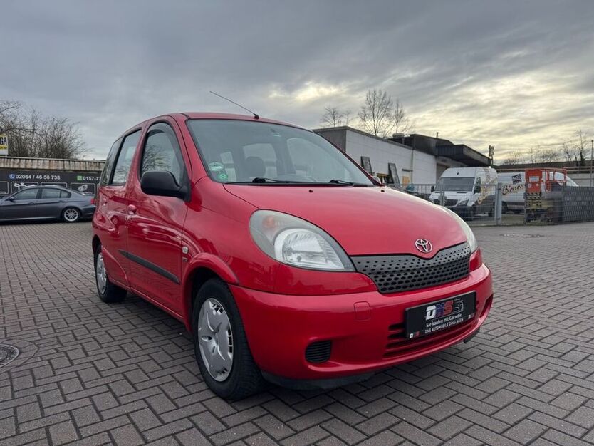 Yaris