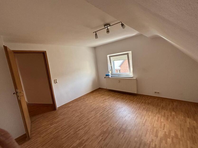 2 Zimmer Wohnung in Düren mit Stellplatz