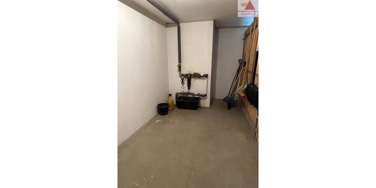 Eigentumswohnung in Traumlage: 4-Raum, Balkon & Stellplatz in Oelsnitz | Erzgebirge bei Stollberg 4 zimmer