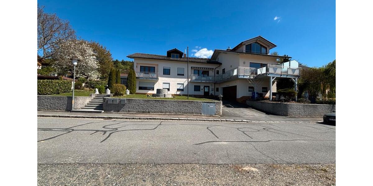 Erdgeschoßwohnung Chamerau - 3 Zimmer, 85 m&sup2;, 650&euro; | Angebot:26400526
