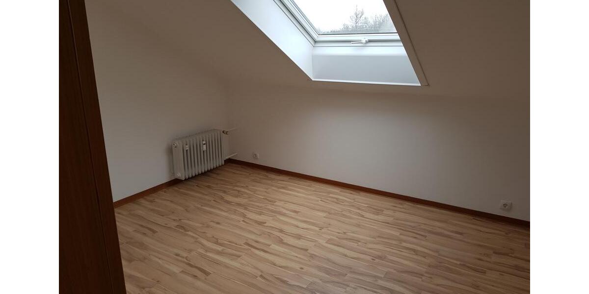 Dachgeschoßwohnung Walldürn - 3.5 Zimmer, 75 m&sup2;, 170.000&euro; | Angebot:27072498