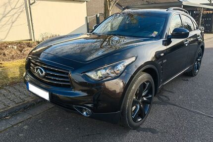 INFINITI QX70