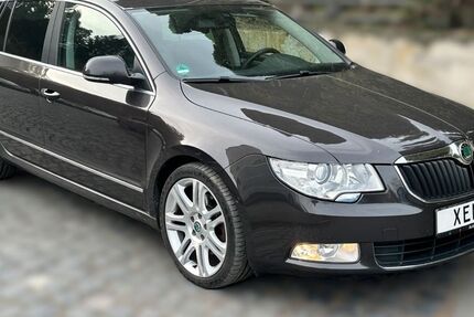 Skoda Superb 200.000 km 8.500 &euro; Herborn 35745